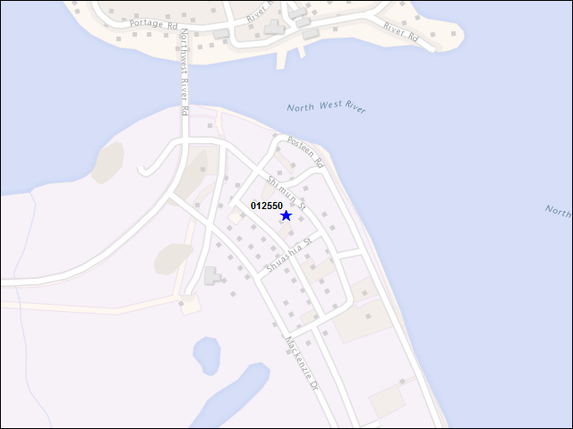 Une carte de la zone qui entoure immédiatement le bâtiment numéro 012550