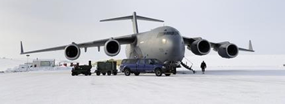 A Canadian Forces CC-177 Globemaster rests on the tarmac at Canadian Forces Station Alert during Operation NUNALIVUT 10.