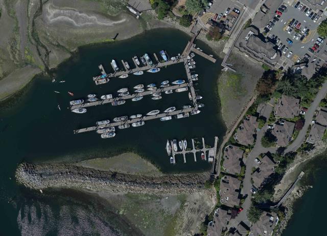 Image aérienne Ganges Inner Harbour, port pour petits bateaux (Colombie-Britannique)