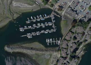 Image aérienne Ganges Inner Harbour, port pour petits bateaux (Colombie-Britannique)