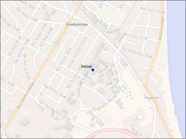 Une carte de la zone qui entoure immédiatement le bâtiment numéro 010348