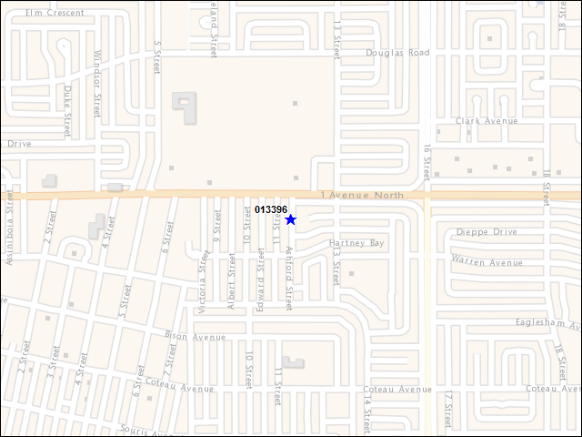 Une carte de la zone qui entoure immédiatement le bâtiment numéro 013396