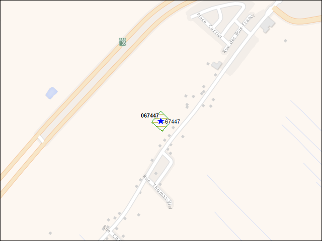 Une carte de la zone qui entoure immédiatement le bâtiment numéro 067447