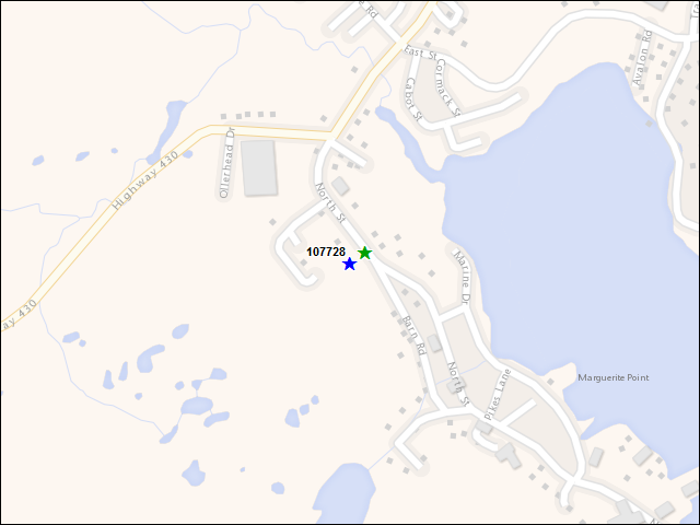 Une carte de la zone qui entoure immédiatement le bâtiment numéro 107728