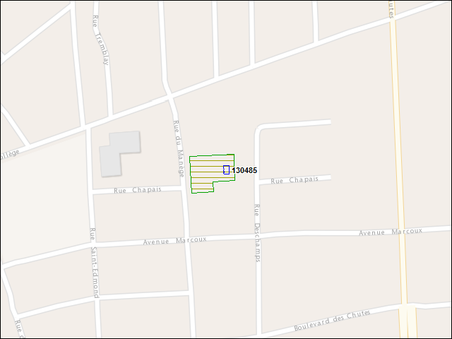Une carte de la zone qui entoure immédiatement le bâtiment numéro 130485