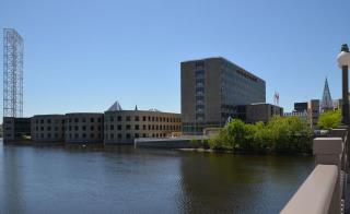 A photograph of John G. Diefenbaker Building in Ottawa, Ontario (Structure Number 054977)