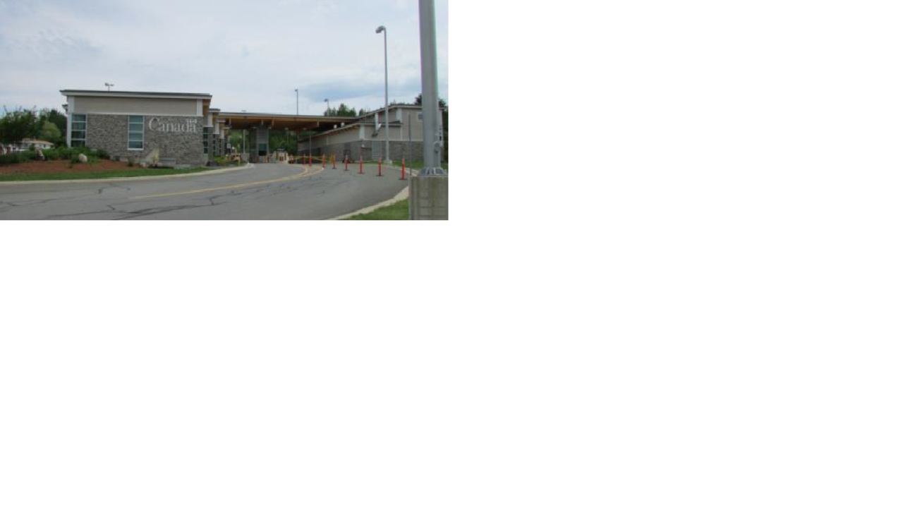 Une photo du bâtiment commercial de l’Agence des services frontaliers du Canada à Andover, Province de Nouveau-Brunswick.  Numéro 4740