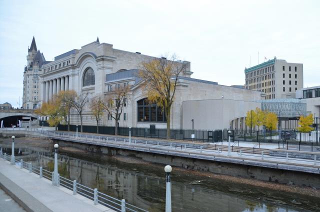 Une photo de l'édifice du Sénat du Canada à Ottawa, Ontario (numéro de structure 054533)
